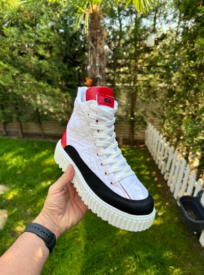 OLD 8100- BEYAZ KIRMIZI ERKEK BOT