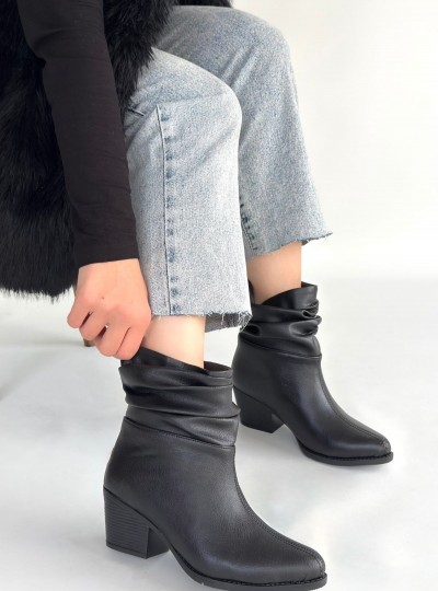 Lukana Siyah Cilt Topuklu Körüklü Bot